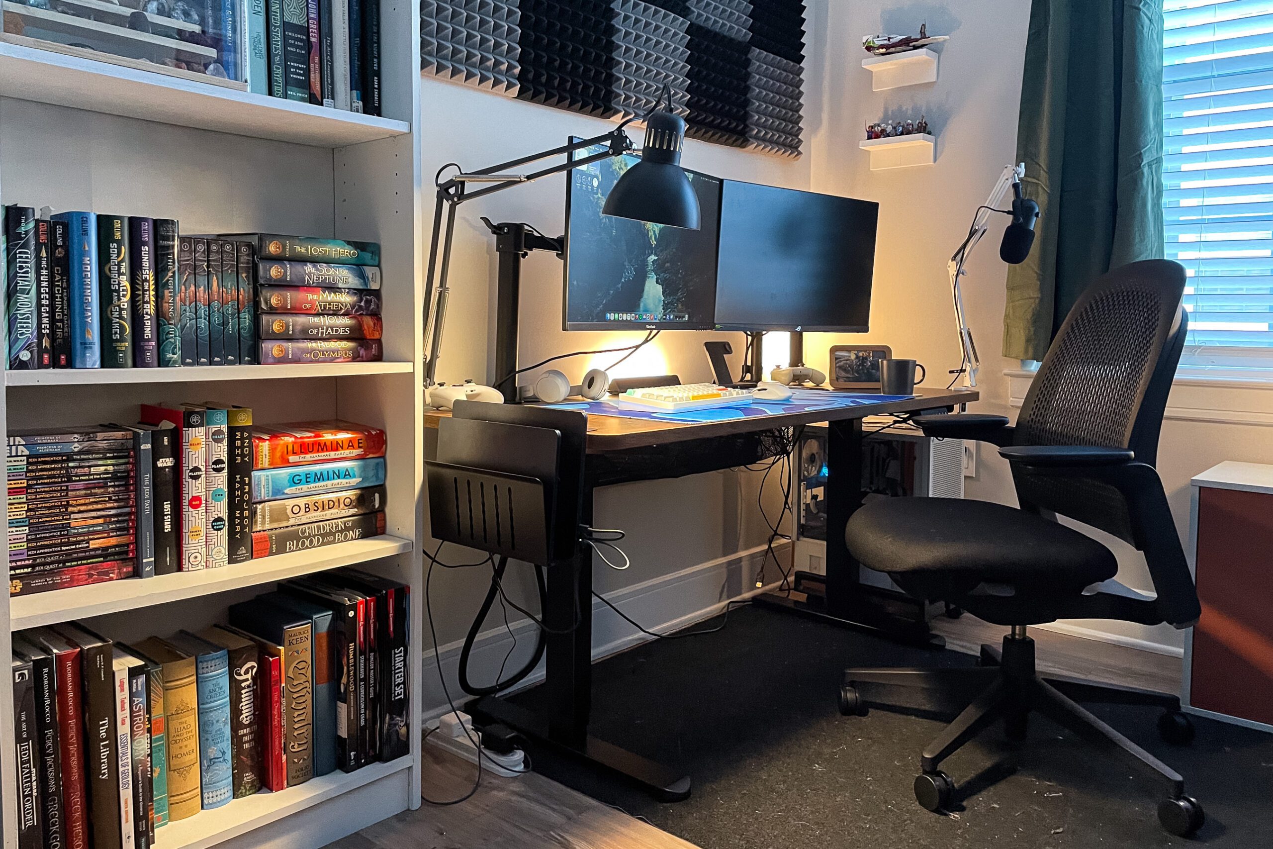 what s on your desk stevie bonifield