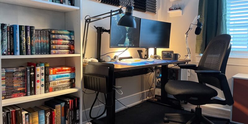What’s on your desk, Stevie Bonifield? | Hashe Computer Solutions (Pvt) Ltd.