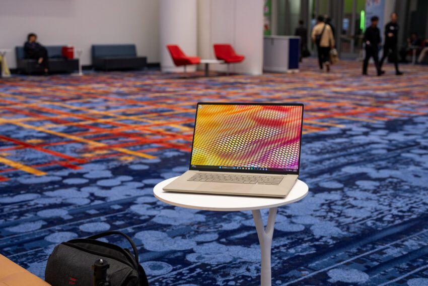 fear and blogging and prerelease laptop testing