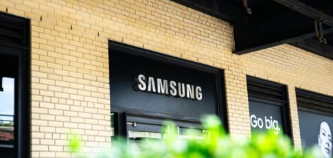 Tech News 12 samsung brings unlimited care repairs to galaxy
