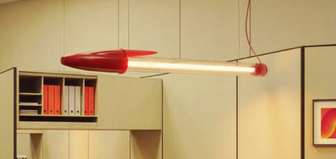 Tech News 4 this 5-foot lamp is a supersized tribute