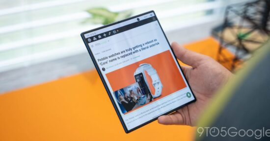 samsung s crease-less foldable display might also