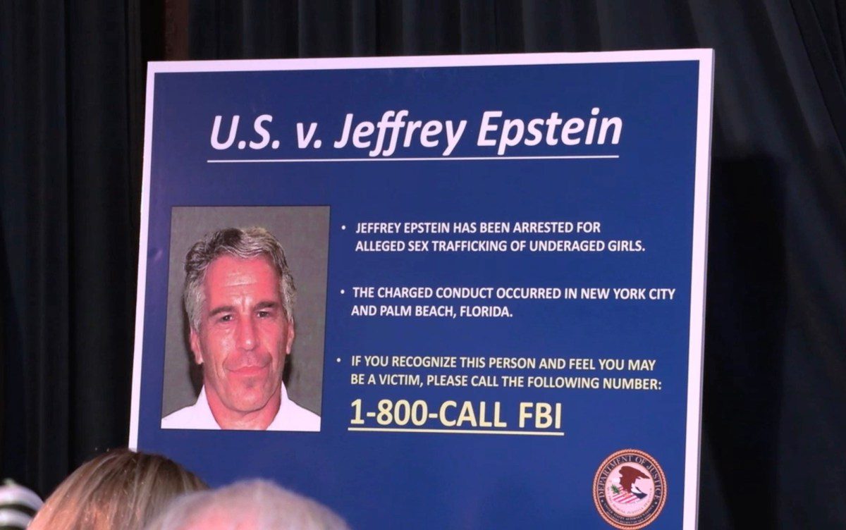 informant told fbi that jeffrey epstein had