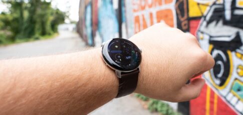 deals pixel watch 4 up to 100