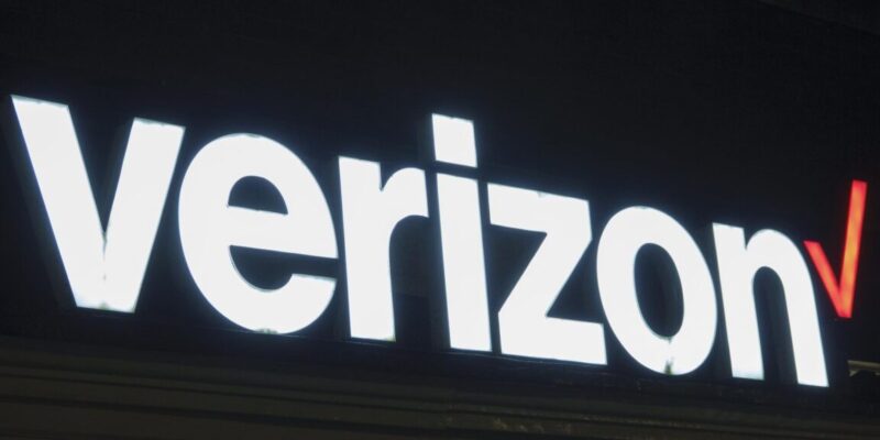 Verizon starts requiring 365 days of paid service before it will unlock phones 20 verizon starts requiring 365 days of paid