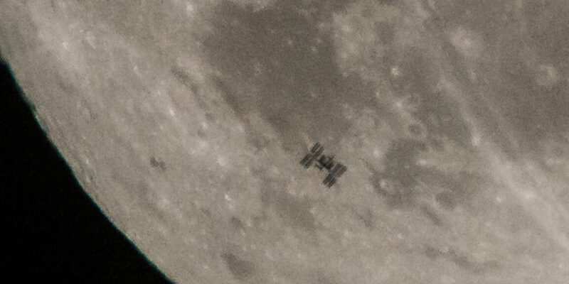 Lawmakers ask what it would take to "store" the International Space Station 13 lawmakers ask what it would take to