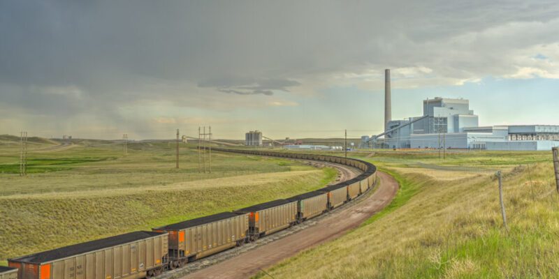 Trump orders the military to make agreements with coal power plants 19 trump orders the military to make agreements