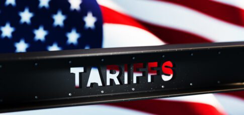 us consumers business pay 90 of tariff