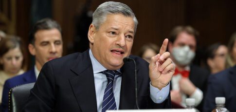 netflix says users can cancel service if