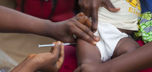 Tech News 2 who slams us-funded newborn vaccine trial as