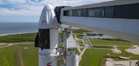 Tech News 9 spacex takes down dragon crew arm giving