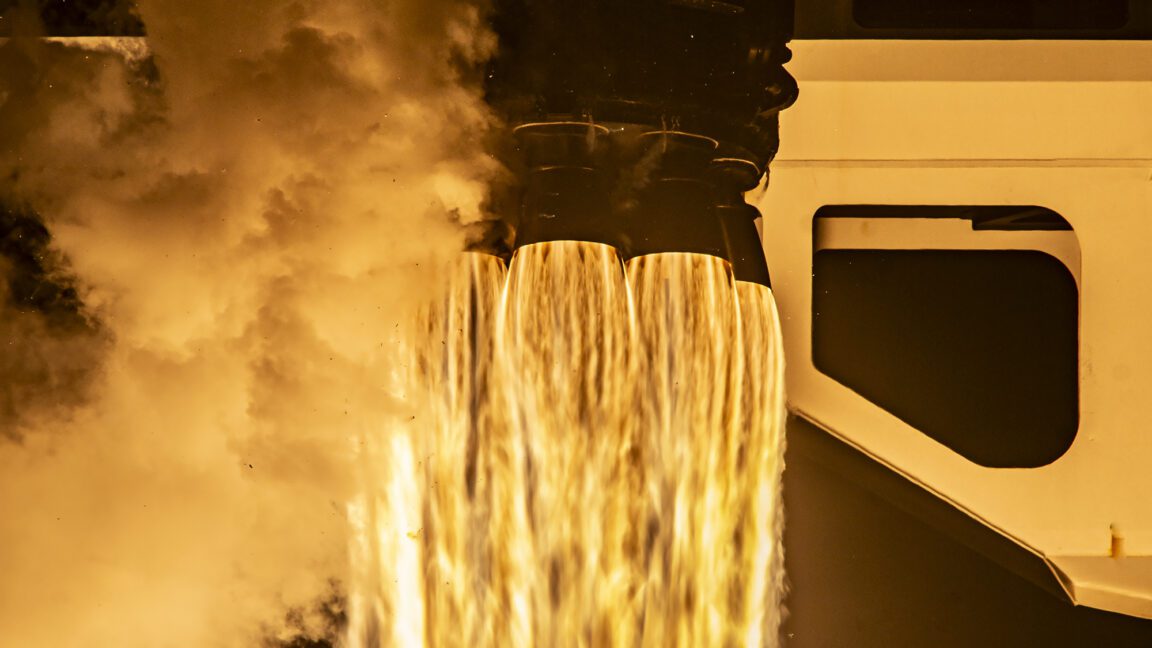 space station returns to a full crew