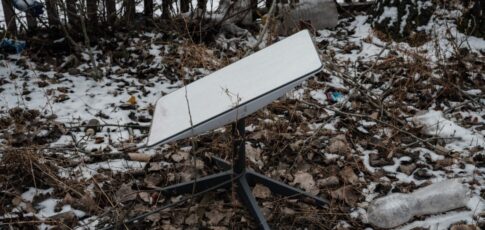 russian drones use starlink but ukraine has