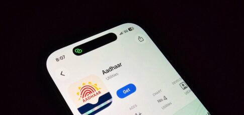 Tech News 6 india makes aadhaar more ubiquitous but critics