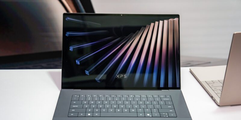 Intel and LG Display may have beaten Apple and Qualcomm with the best laptop battery life ever 19 intel and lg display may have beaten