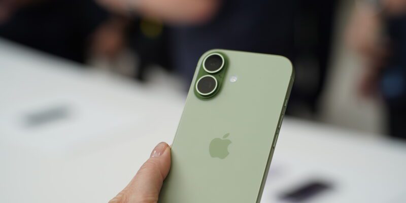A new RCS update could connect iPhone and Android video calls, someday 19 a new rcs update could connect iphone