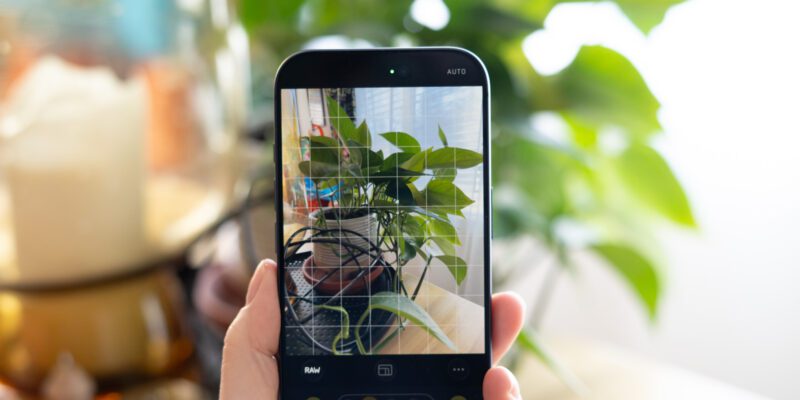 Halide co-founder is suing former partner for bringing source code to Apple 17 halide co-founder is suing former partner for