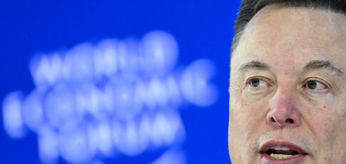 musk s tactic of blaming users for