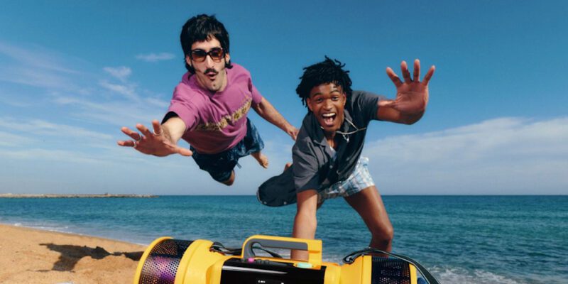 Philips new audio gear brings back the bright bold colors of the ‘80s 9 philips new audio gear brings back the