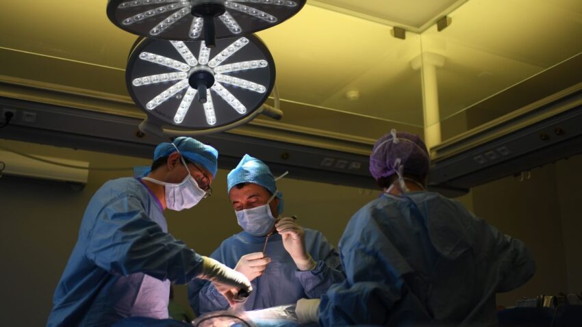 florida surgeon charged with killing man after