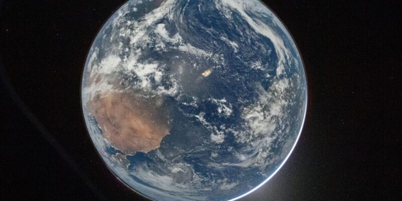 As Artemis II zooms to the Moon, everything seems to be going swimmingly 20 as artemis ii zooms to the moon