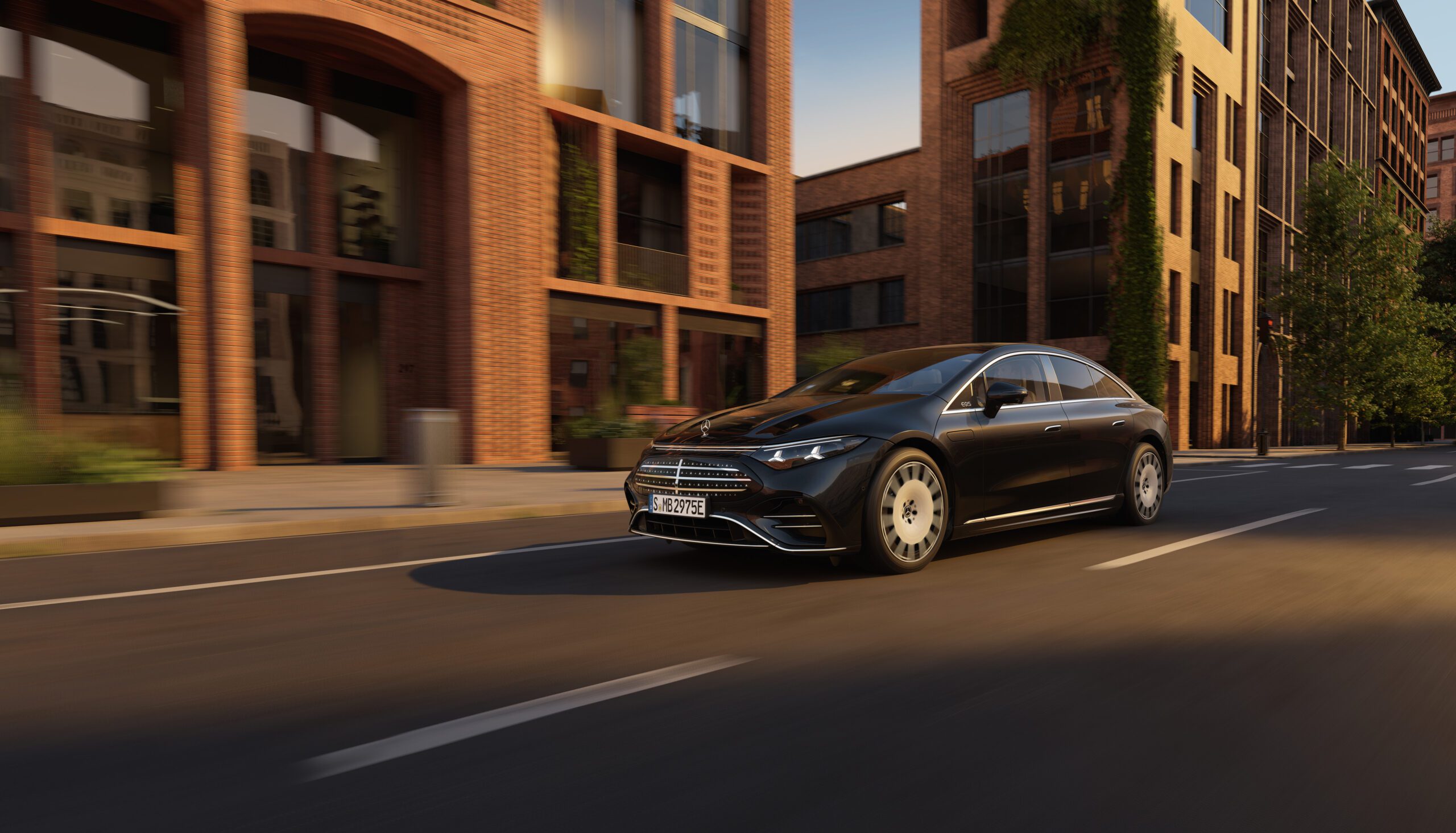 the mercedes eqs returns with massive range