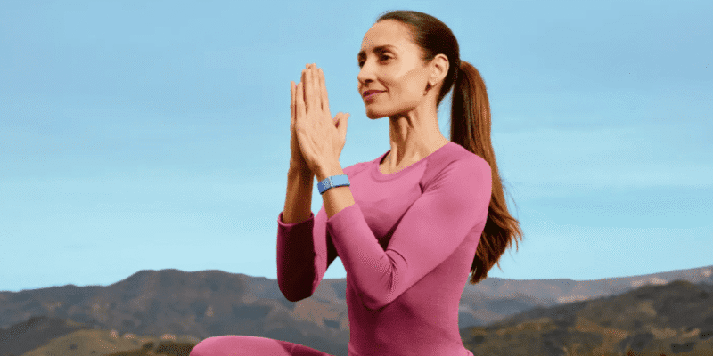 Google unveils Whoop-like screenless Fitbit Air 16 google unveils whoop-like screenless fitbit air