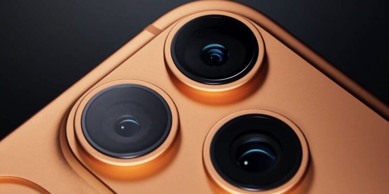 acsi samsung edges out apple in cell