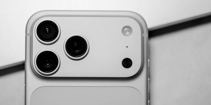 as chinese phone market reportedly picks up