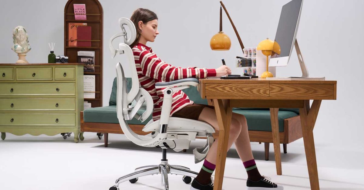 sihoo s ergonmic office chair moves with