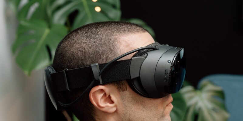 Valve just imported 13 tons of VR headsets in one day 20 valve just imported 13 tons of vr
