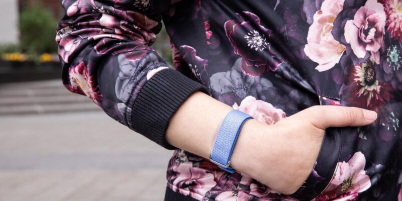 The Fitbit Air takes a smarter approach to the AI health dumpster fire 13 the fitbit air takes a smarter approach