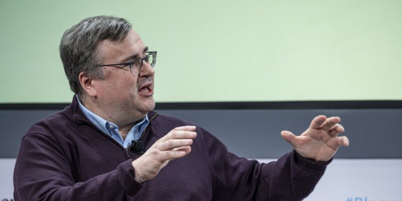 Reid Hoffman is leaving Microsoft’s board to go ‘founder mode’ with startup Manus 6 reid hoffman is leaving microsoft s board