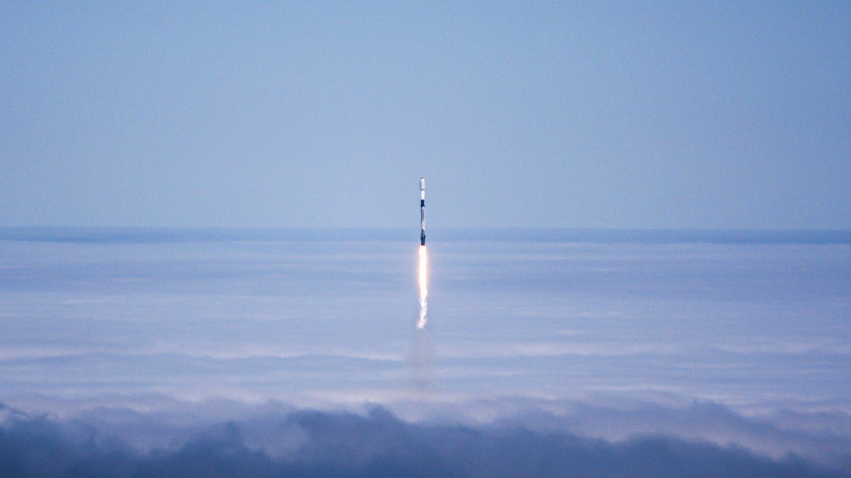 SpaceX officially prices shares at $135 in the largest IPO ever 3 spacex officially prices shares at 135 in