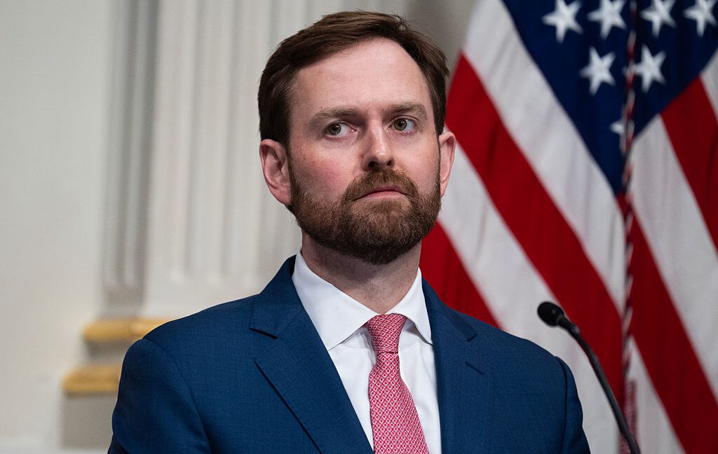 Report: FTC probes Anthropic, OpenAI after Trump dismissed AI fears as “hoax” 3 after