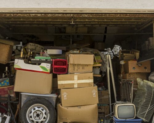Americans’ junk-filled garages are hurting EV adoption, study says 30 Americans’ junk-filled garages are hurting EV adoption, study says