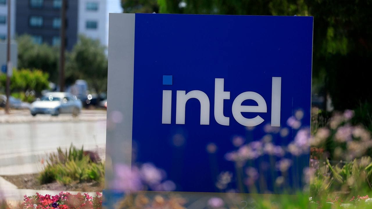 U.S. gov't will take a 9.9% ownership stake in Intel — Trump administration won't get a board seat and is set to serve as passive investor (Update)