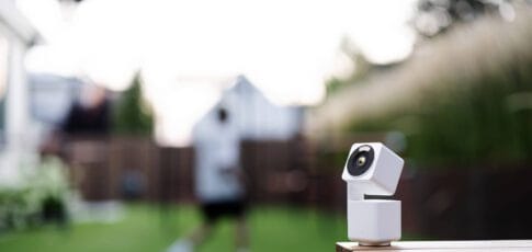 Wyze’s newest pan and tilt cam can track your pets in 4K