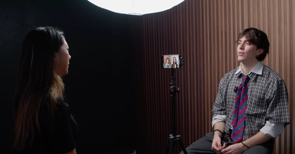 iphone just became a wireless dual-camera rig