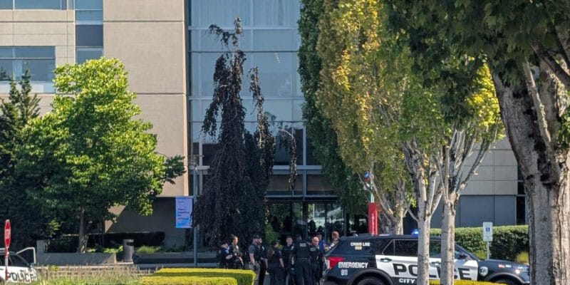 Microsoft locks down a building after protesters get inside president’s office 8 Microsoft locks down a building after protesters get inside president’s office