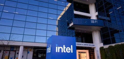 Intel warns shareholders that the US  government's 10% stake could hurt company's international sales