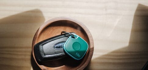 score a 4-pack of tile mate bluetooth