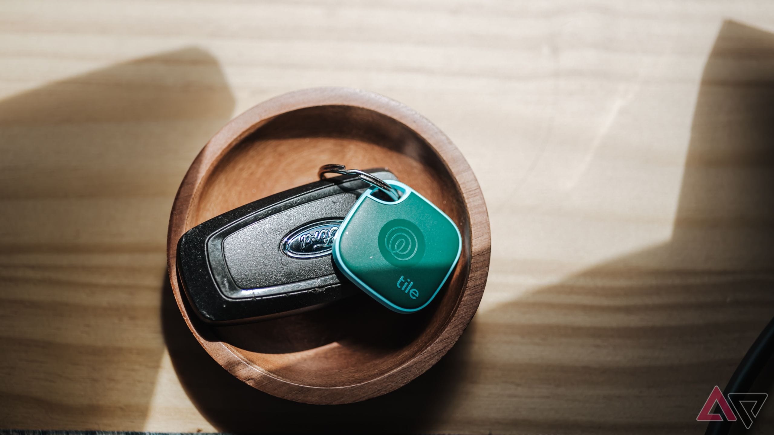 score a 4-pack of tile mate bluetooth