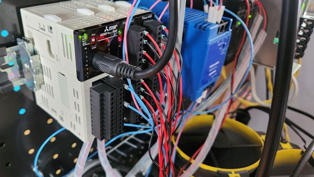 diyer creates rtx 5090 countermeasures with cabling