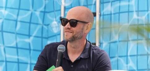 spotify founder daniel ek is stepping down