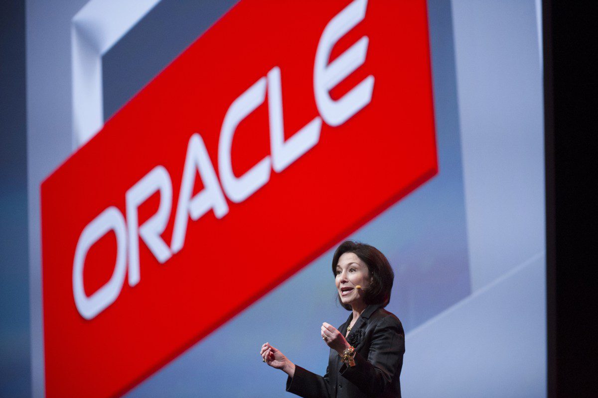 oracle promotes two presidents to co-ceo role