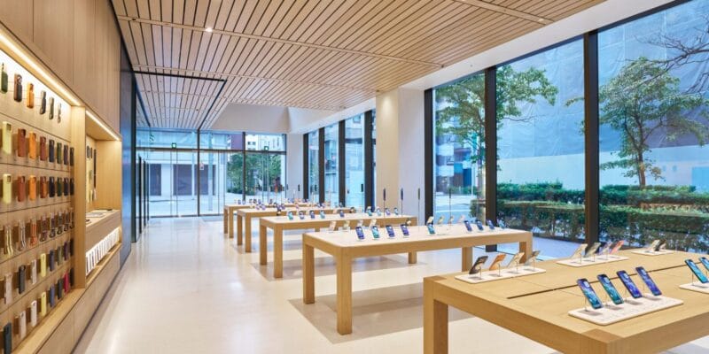 Here’s how Apple Stores are combating iPhone 17 scratches 17 here s how apple stores are combating