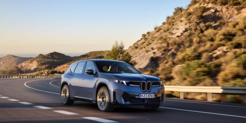 BMW debuts 6th-generation EV powertrain in the all-electric iX3 1 bmw debuts 6th-generation ev powertrain in the