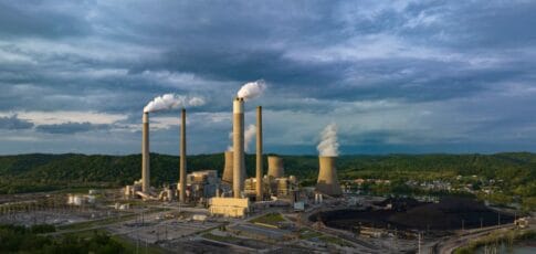 feds try to dodge lawsuit against their