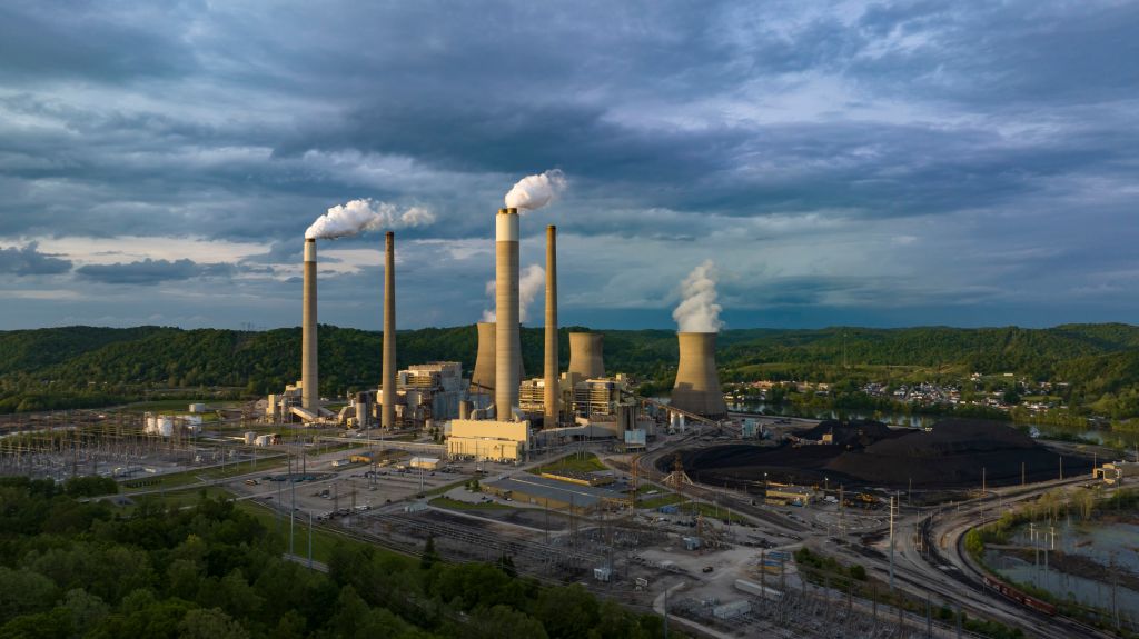 feds try to dodge lawsuit against their